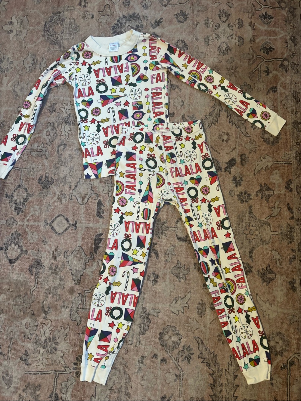 Hanna Andersson Kids White Holiday Graphic Pajama Set